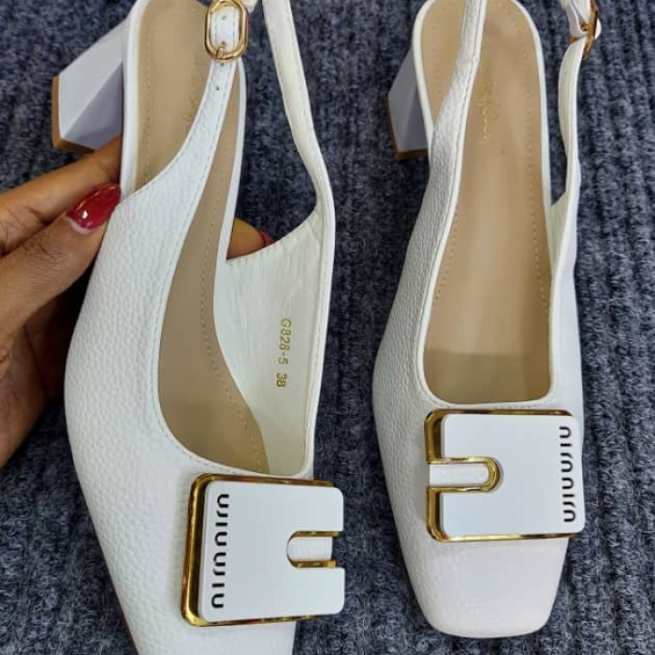 scarpin blanche