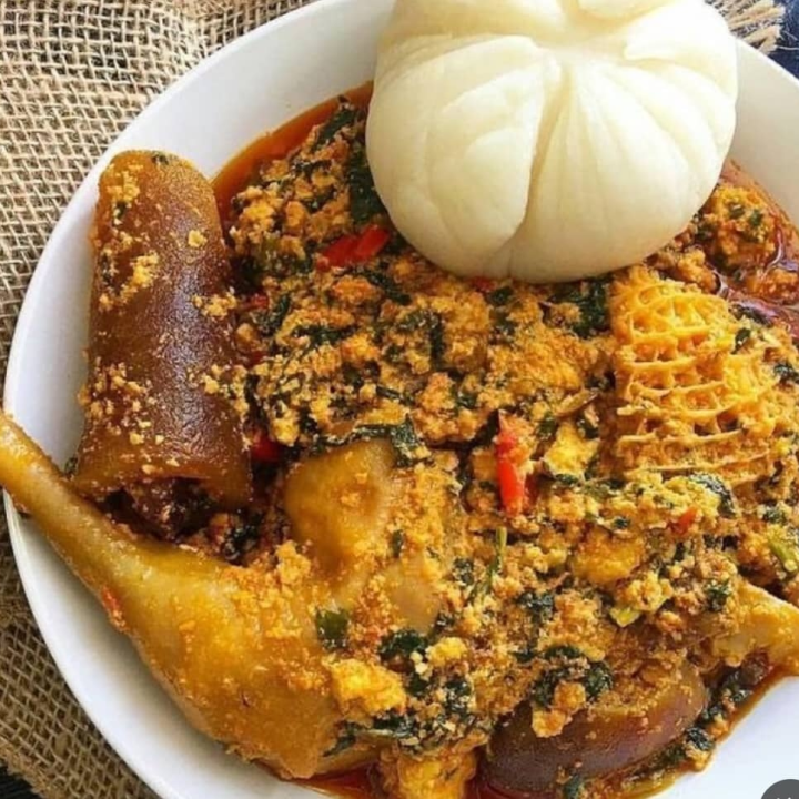 vegetables soup and fufu corn