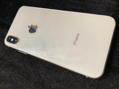 IPhone X ( fairly used ) Grade A - 64 gig