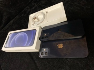 iPhone 12(64gig)