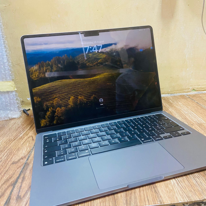 MacBook Air M2 2022