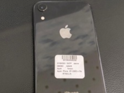 iPhone XR (128gig)