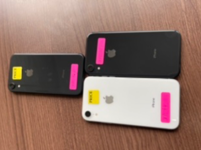 iPhone XR (64gig)