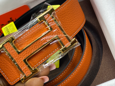 Hermès belt