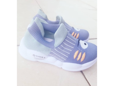 Quality tennis shoes for Kids