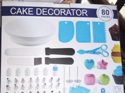 Cake Decorator