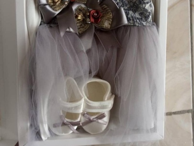 Hair band ,dress and shoe