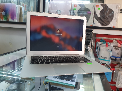 Macbook Air