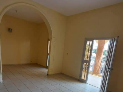 Magnifique Appartement Moderne Biye Massi