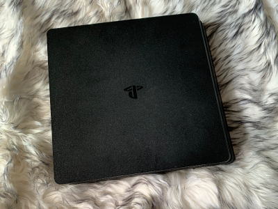 PS4 slim