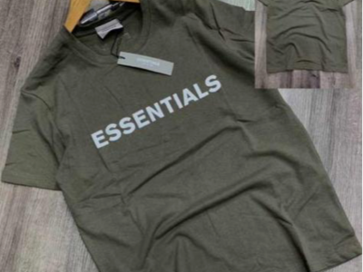 Essential army green T-shirt