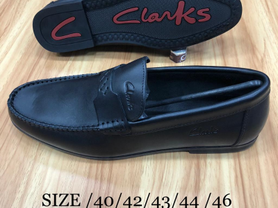 Mail moccasin shoes