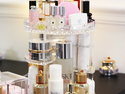 Cosmetic Stand