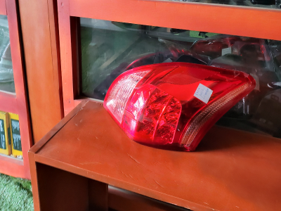 Back Light Rav4 2006