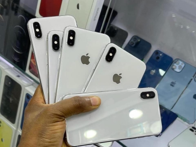 Iphone  xs max 64gb