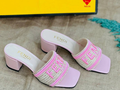 High quality FENDI slippers