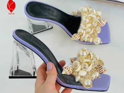 Stylish slippers