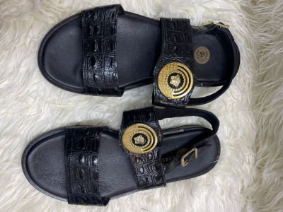 Sandal