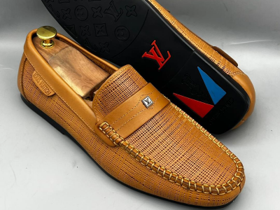 Mocassins Louis vuitton Marron