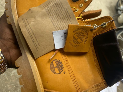 Shoe