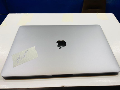 Macbook