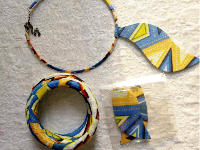 Anakara Matching set ( Bangle + Ear Rings )