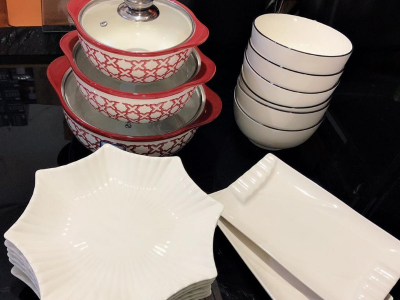 Dishes set