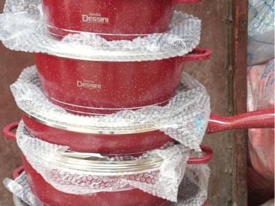 Non adhesive pots set