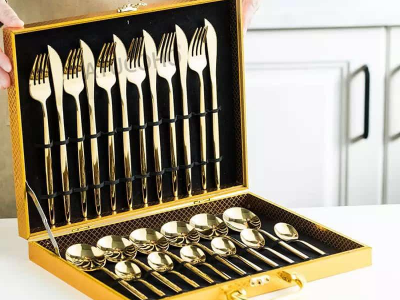 Set of 24 pieces
