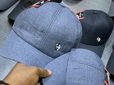 Caps