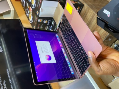 MacBook