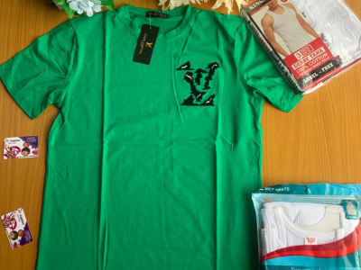 T- shirt