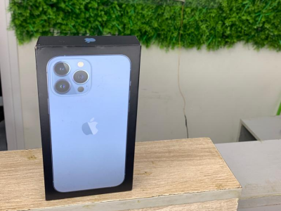 iPhone 13