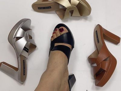 High heel slippers