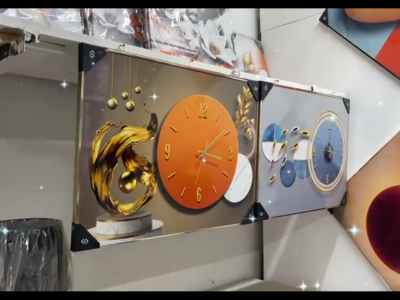 Decorative wall clock
