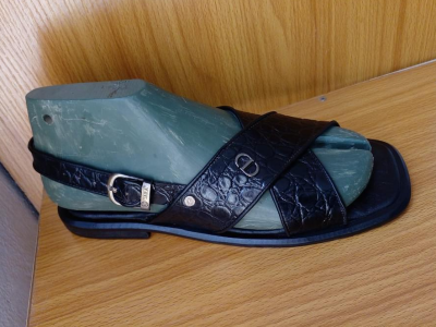 Leather slipper