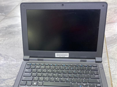 Dell latitude 3150 (Dualcore)   11.6 inches