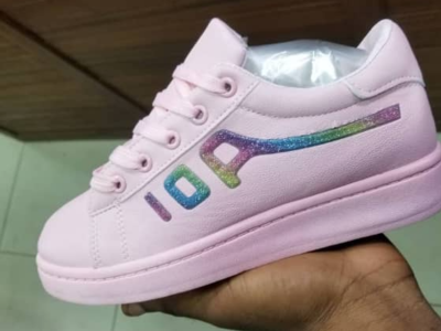 Shoe Sneaker