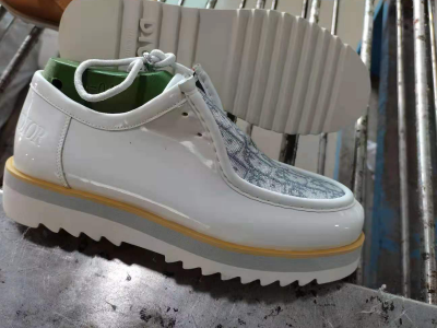 Male shoes