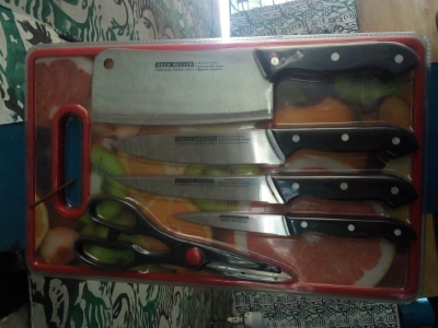 Kitchen Cutleries