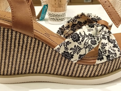 Lady glow heel