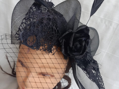 Black piece hair accessory