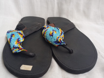Female traditional slippers