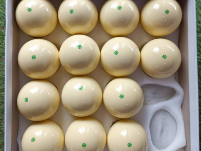 Boules blanches magnétique Aramith