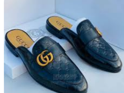 Quality men leather slippers