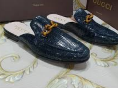 Quality men leather slippers