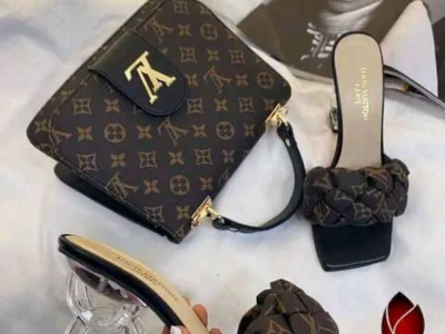 Hand bag with slippers ( set )
