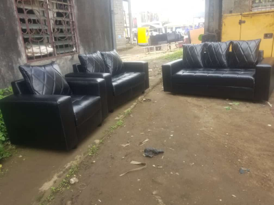 06 Seats Laether couch