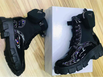 Female boots