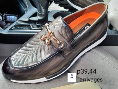 Male shoe